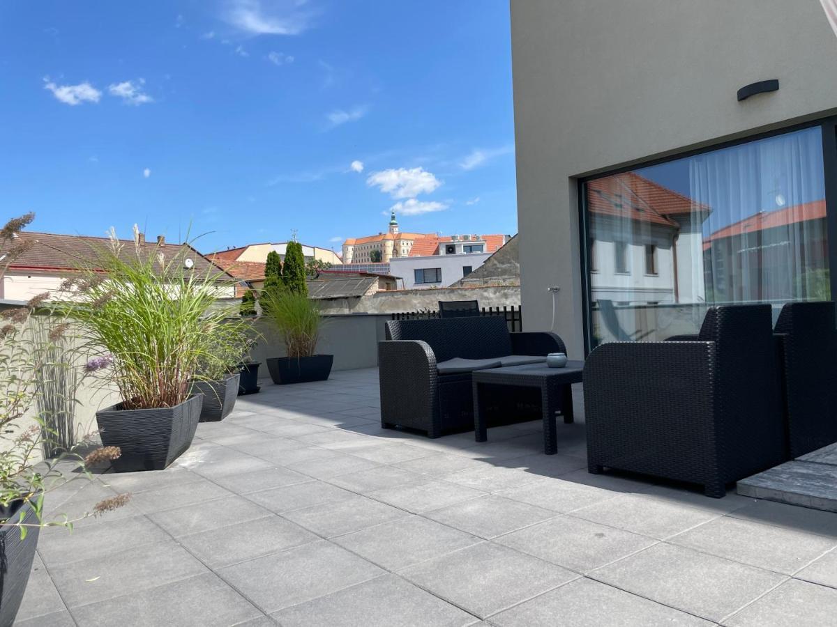 Apartmany Rose ميكولوف المظهر الخارجي الصورة