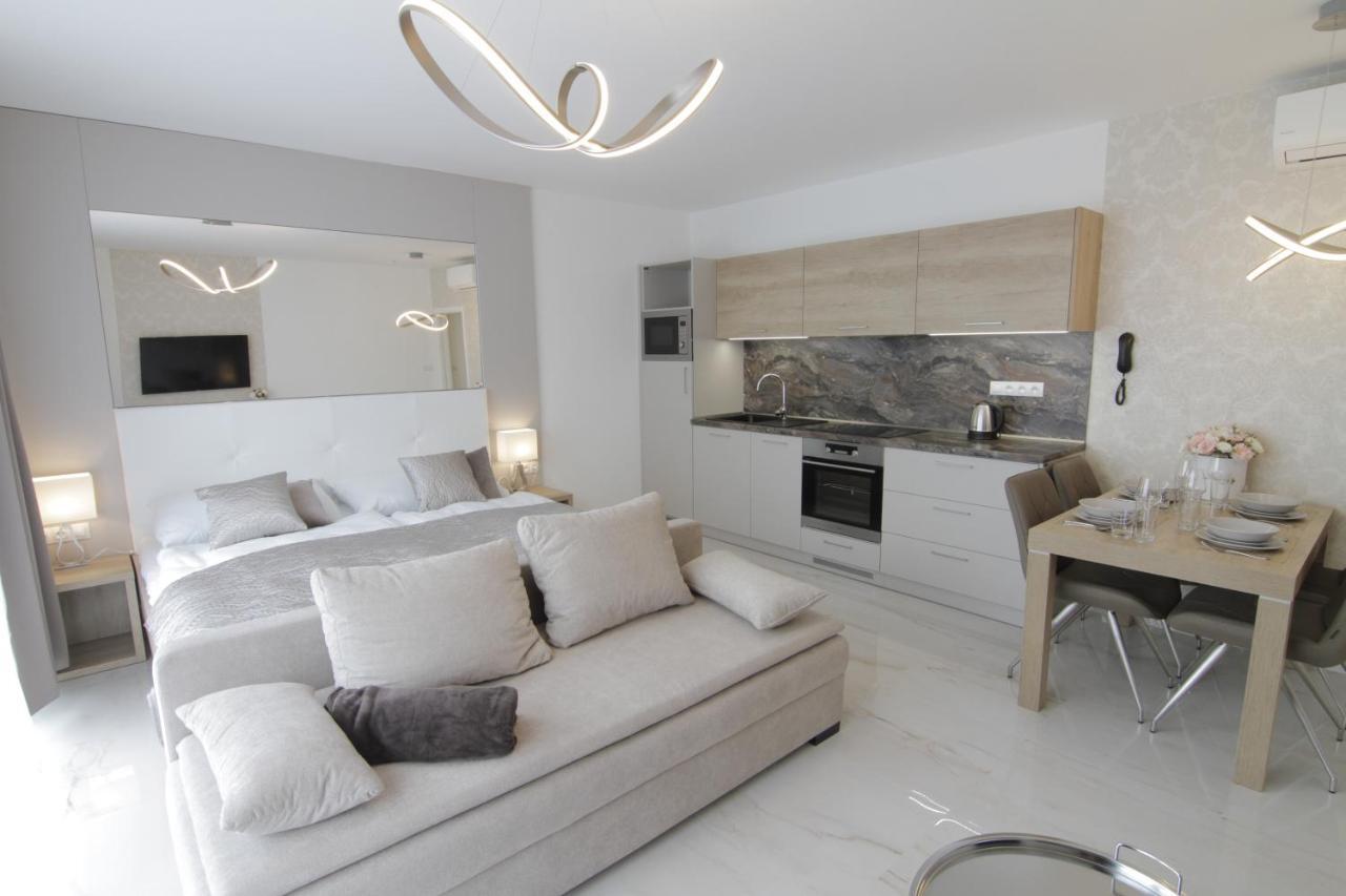 Apartmany Rose ميكولوف المظهر الخارجي الصورة
