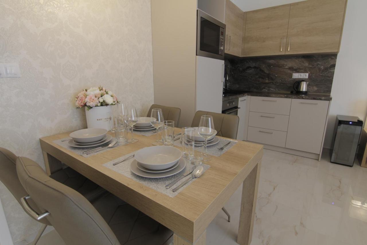 Apartmany Rose ميكولوف المظهر الخارجي الصورة